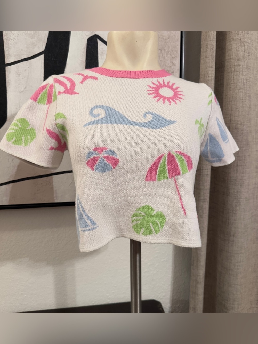 Luna Lux White Beach Motif Crop Top - Pink/Blue/Green Barbiecore